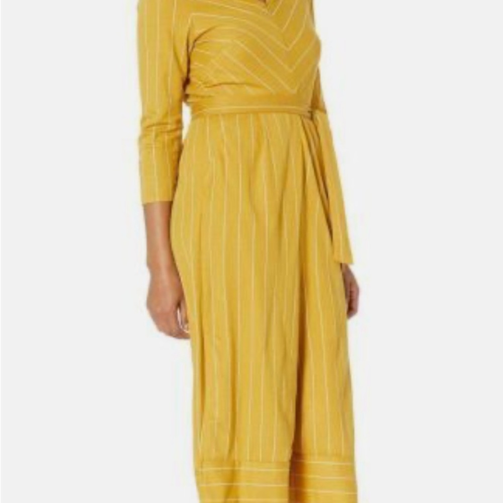 ECI New York Mustard‎ Stripe Stretch Culotte Jumpsuit – Size 8
